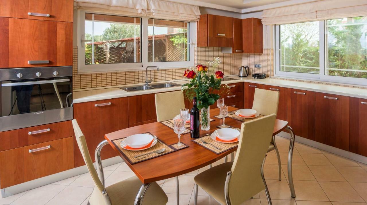 Antico Rosso Villa イアリソス エクステリア 写真